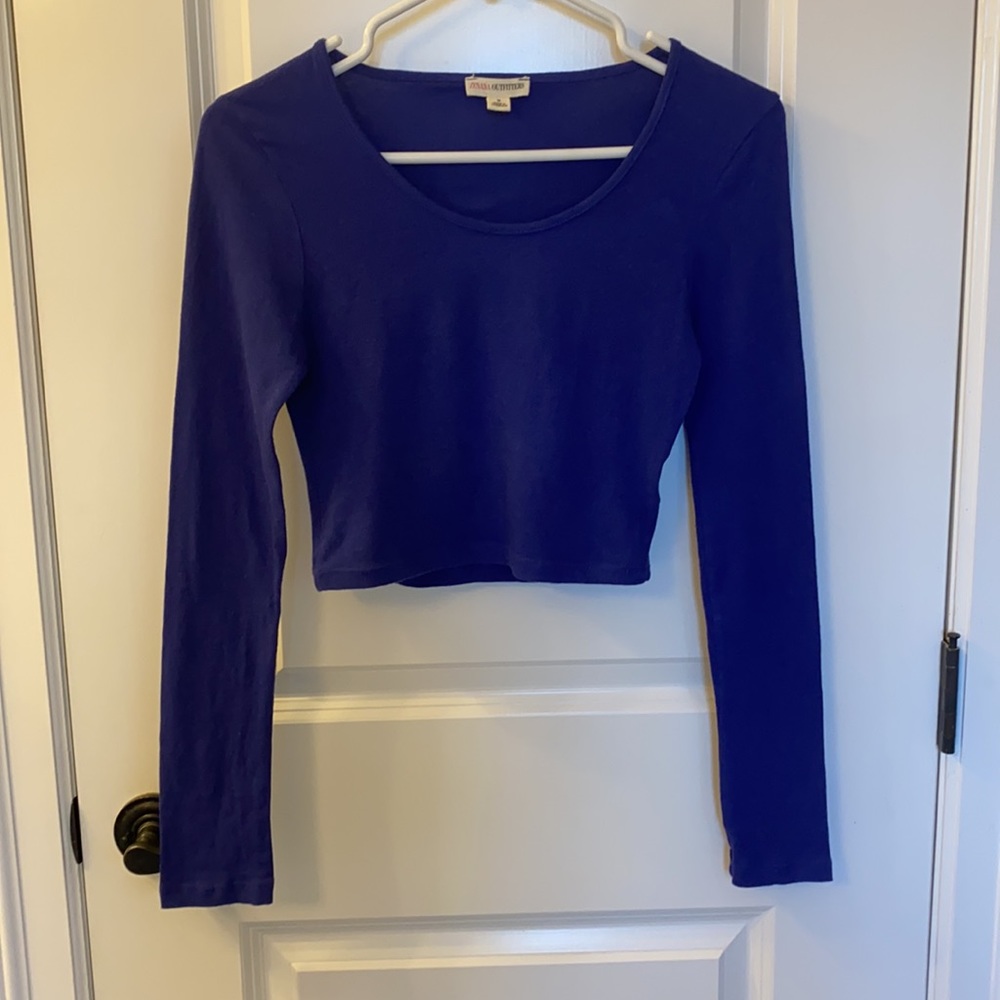 Zenana Outfitters Blue Long Sleeve Crop Top